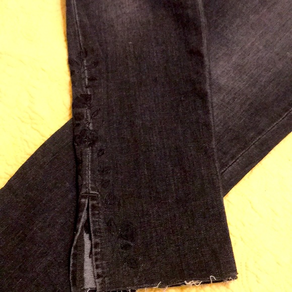 Jeans - Picture 2 of 3